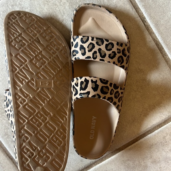 Leopard slides - Picture 2 of 2